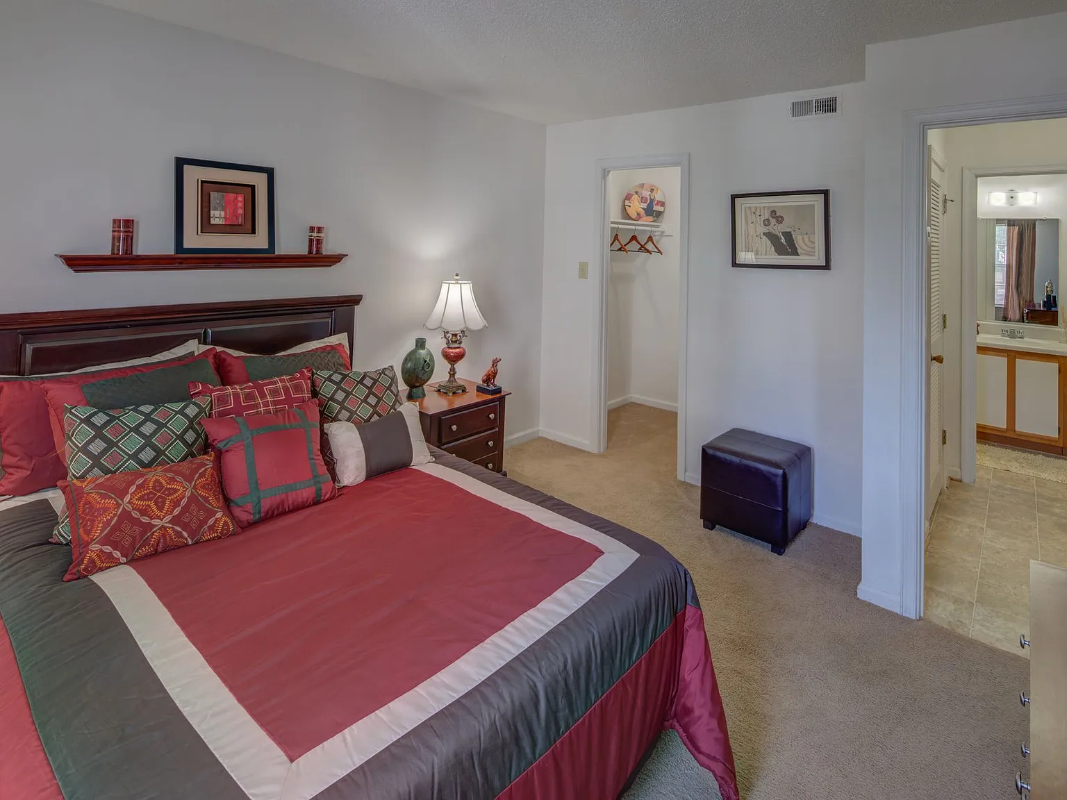 Featherstone Apartments at Kiln Creek — Photo 4