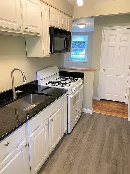 1 bed, 542 sqft, $1,890 — Photo 1