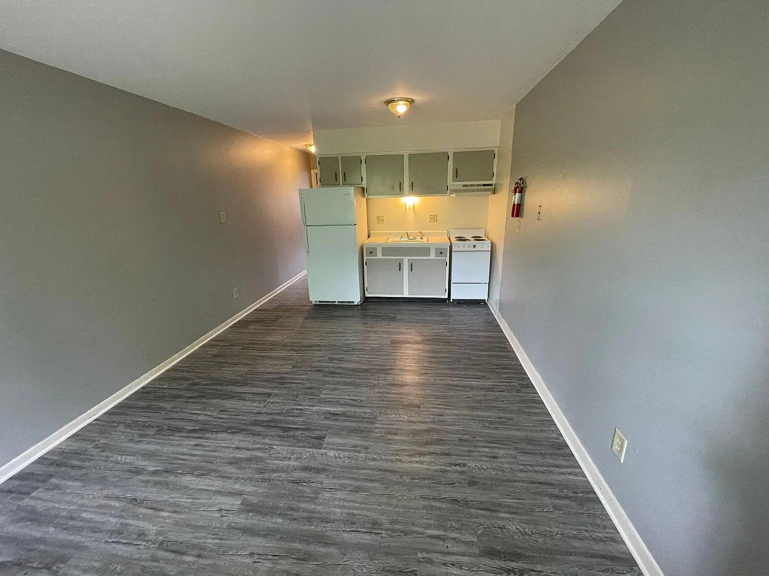 1 bed, 1.0 bath, 475 sqft, $825 — Photo 3