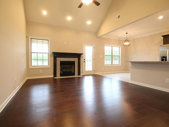 4th image of 277 The Groves At Hearthstone Lot 277