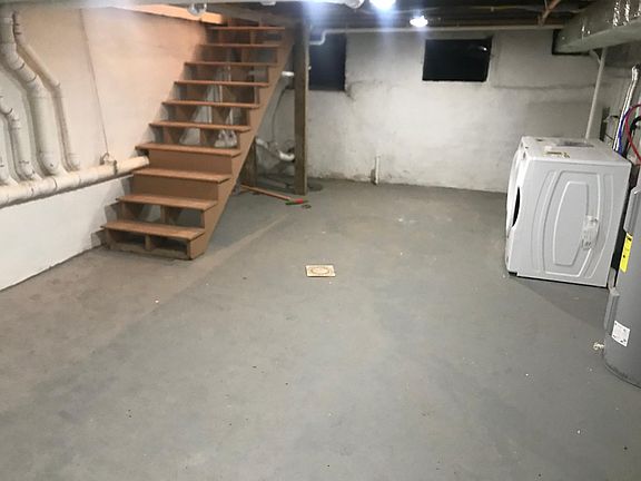 2nd image of 3829 Lancaster Ave APT A