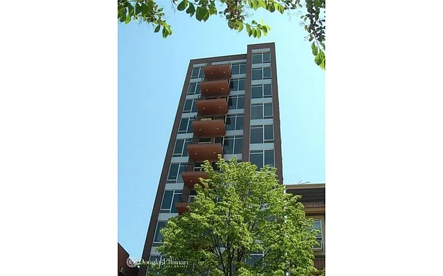 Rented by Douglas Elliman | media 21