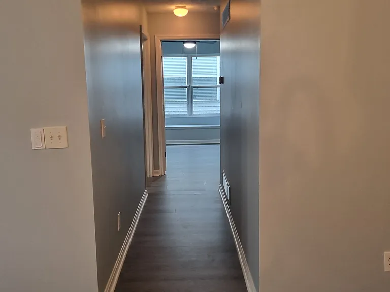 210 Elmwood Dr — Photo 9