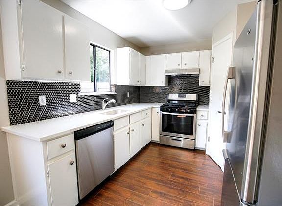 2nd image of 1316 Deupree Dr