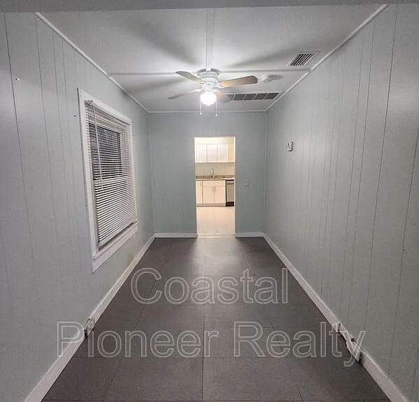 701 Newton Ave S — Photo 7