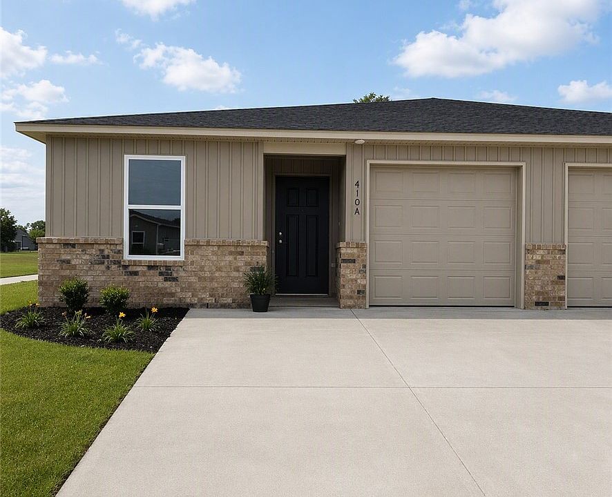 1st image of 410A W Cloud Dr