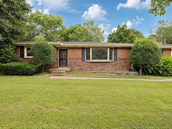 3rd image of 480 Manley Dr