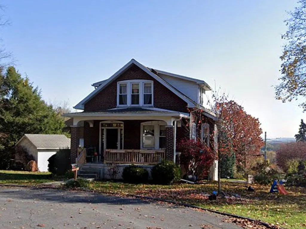290 Old Fort Rd photo 1