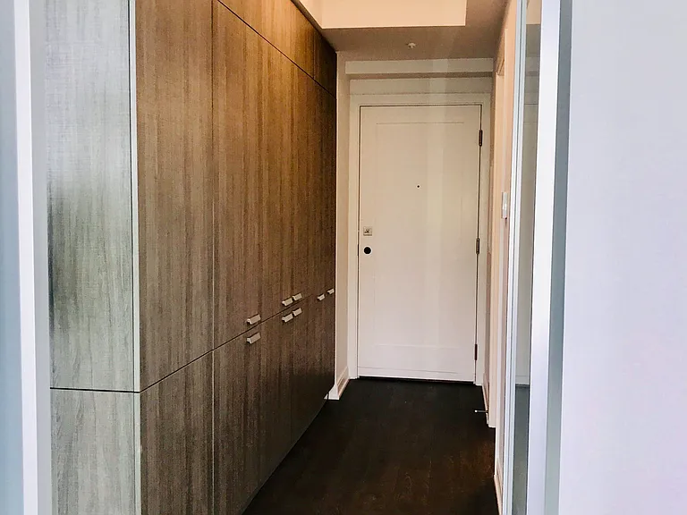 50 Charles St E #2601 — Photo 11