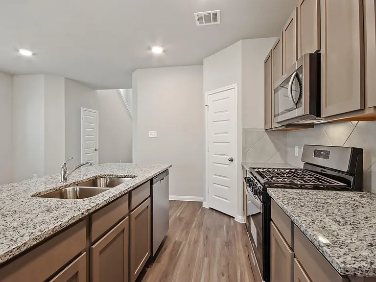 2416 Bluefish Ct — Photo 12