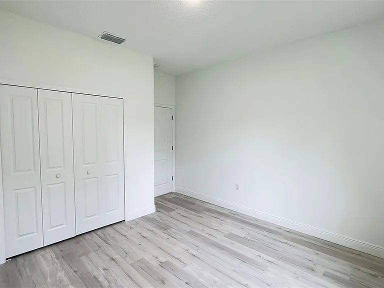 5902 N Darlington Dr — Photo 8
