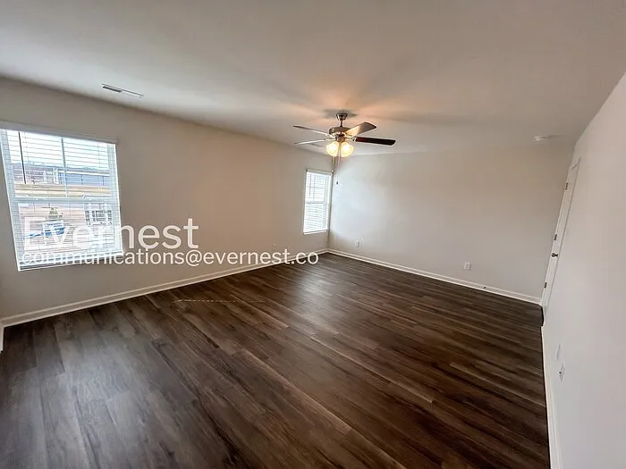 109 Maple Spring Trl — Photo 8