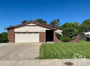 1601 Longhorn Dr, Garden City, KS 67846