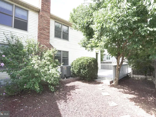 103 Bonnie Lark Ct, Chalfont, PA 18914