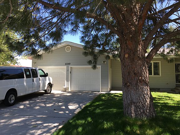3rd image of 1330 Norton Ave