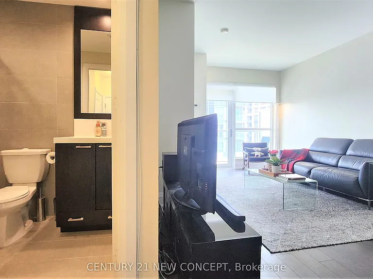 120 Harrison Garden Blvd #Penthouse 31 — Photo 10
