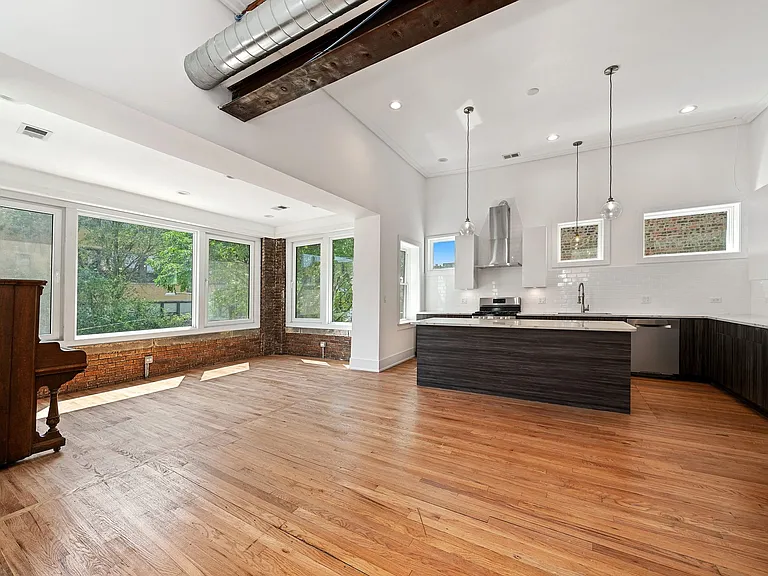 1412 N Washtenaw Ave #3 — Photo 6