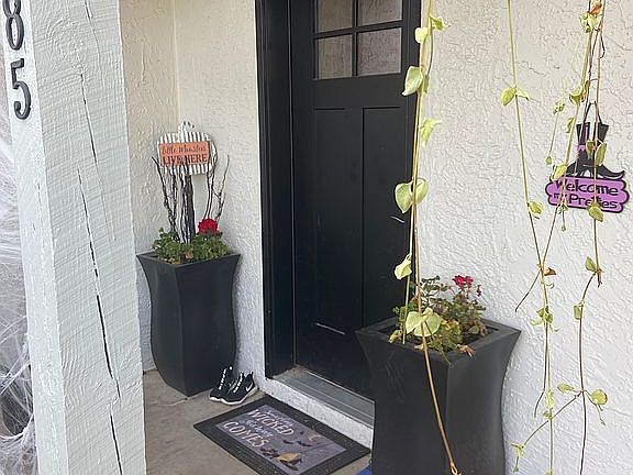 2nd image of 1485 Tierra Del Sol Dr
