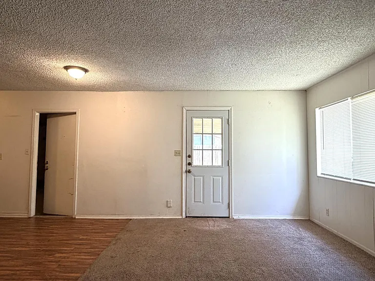 Unit Photo