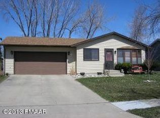 3105 11th Ave N, Fargo, ND 58102