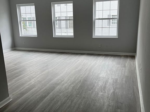 3rd image of 3-15 Ridgedale Ave #15-8