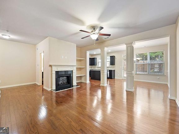 5th image of 2296 Thackery Rd