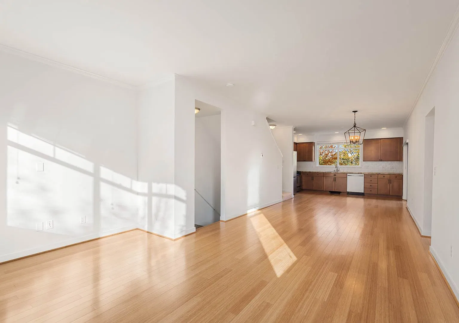 Impeccable 3-Bedroom Home in Issaquah Highlands with Gourmet Kitchen & View Deck — Photo 4