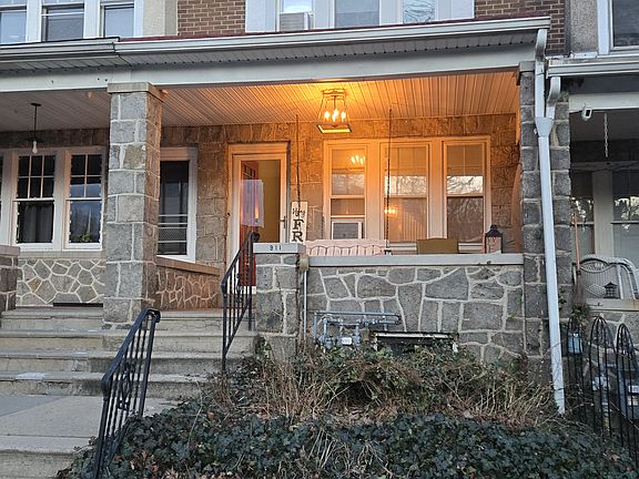 2nd image of 911 N 20th St
