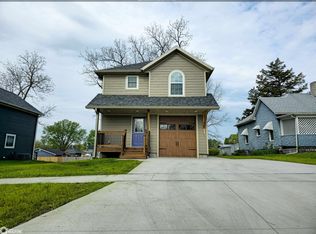 1212 S 15th St, Centerville, IA 52544