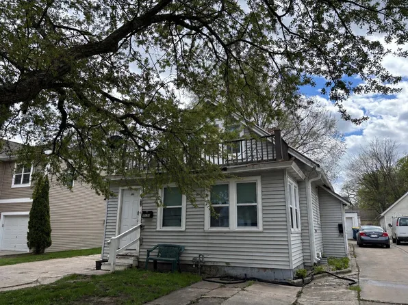 1028 Stuart St, Green Bay, WI 54301
