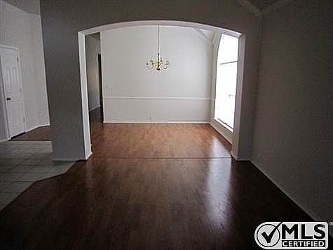 5th image of 7200 Beechmont Ct