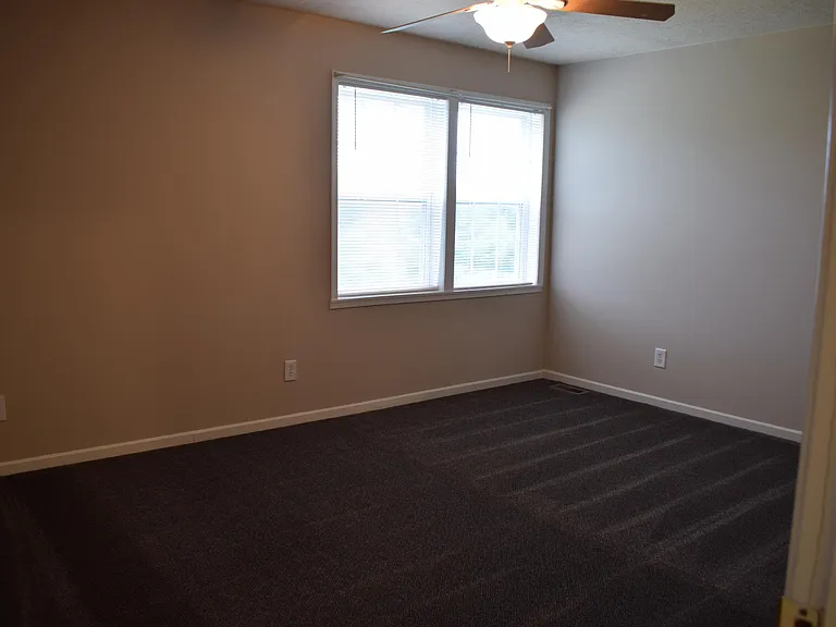 5255 Emalene Rd — Photo 6