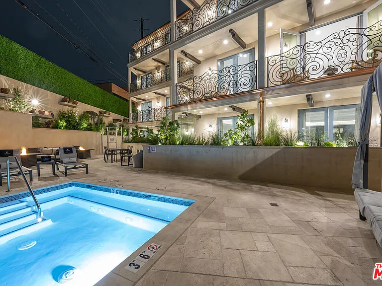 1825 Pandora Ave #Penthouse 404 — Photo 30