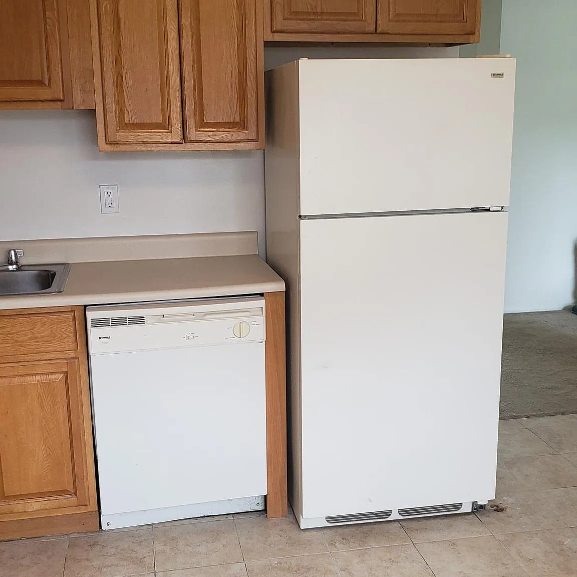 Dogwood Ct, Sayreville — Photo 3