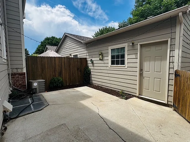420 N Parkside Dr #C — Photo 16
