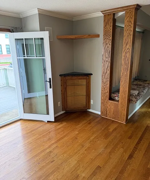 302 N Gertruda Ave — Photo 40