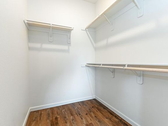 4th image of 2594 N Armstrong Ave #111