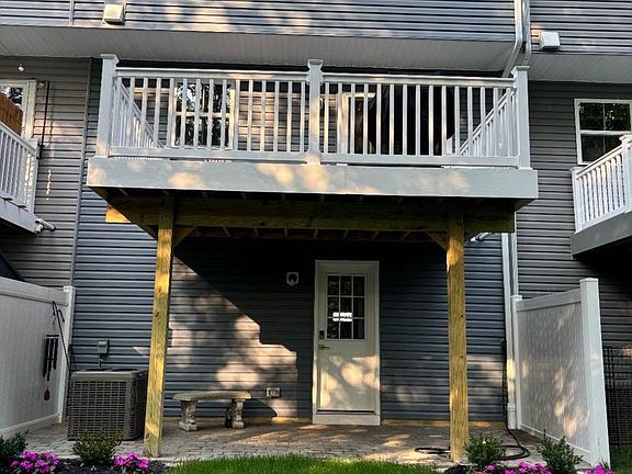 2nd image of 165 Riley St