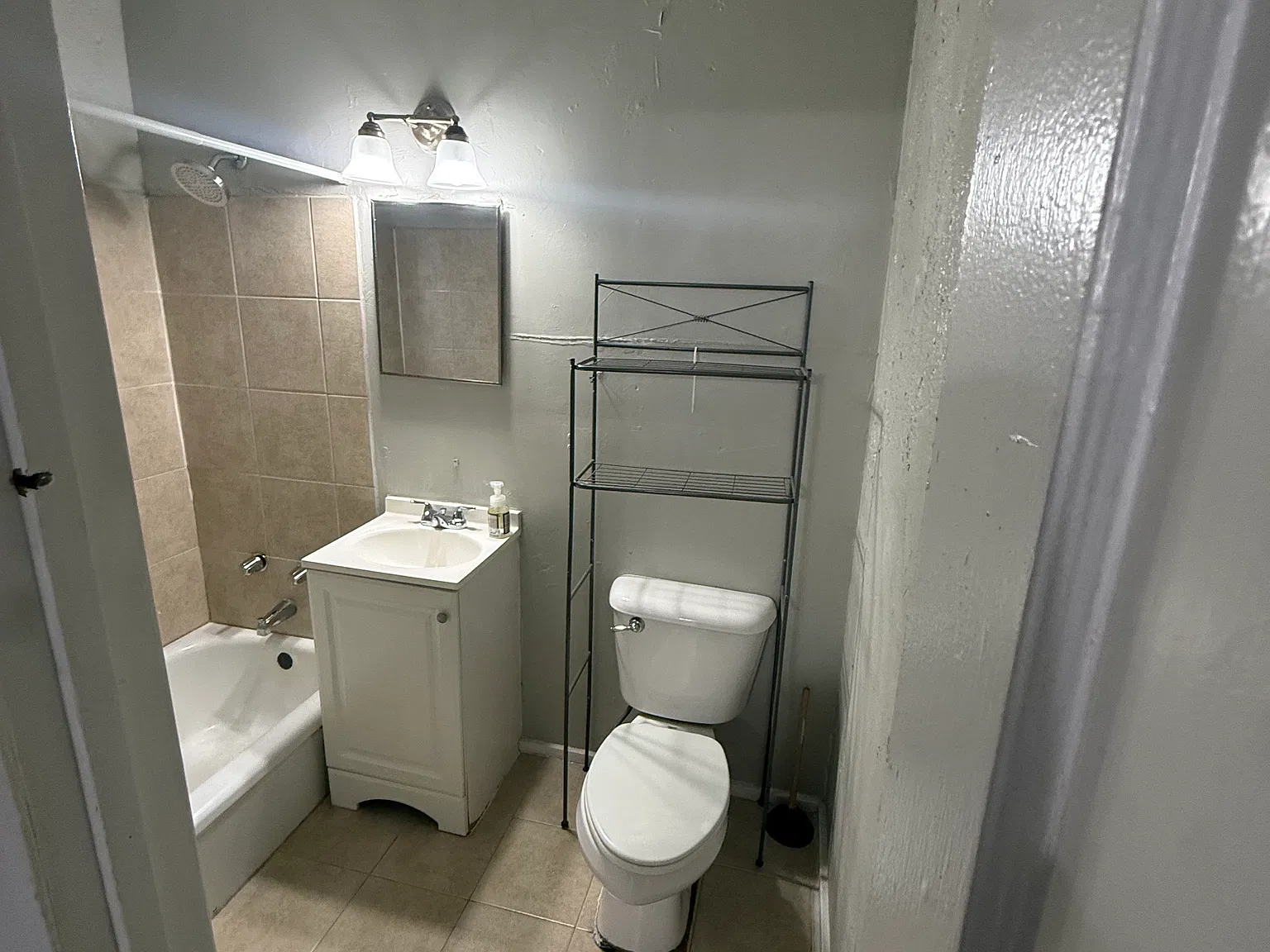 1 bed, 480 sqft, $700 — Photo 2