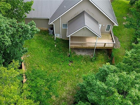 4th image of 22700 E Blue Mills Rd