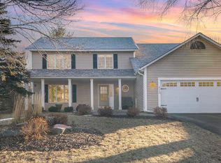 9113 Belvedere Dr, Eden Prairie, MN 55347