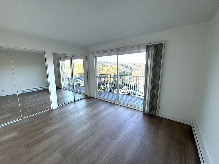 10 Professional Center Pkwy #26 — Photo 8