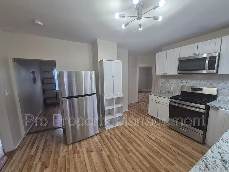 25 Howard Ave #2 — Photo 7