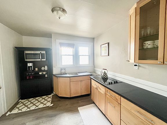 4th image of 4002 Tholozan Ave APT B