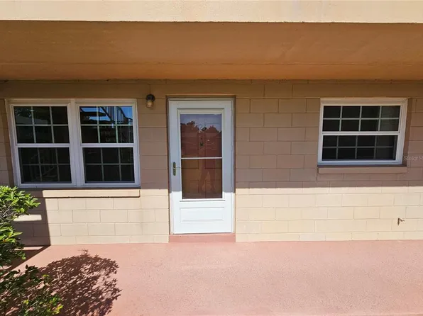 1100 E Caroline St APT 123, Tavares, FL 32778
