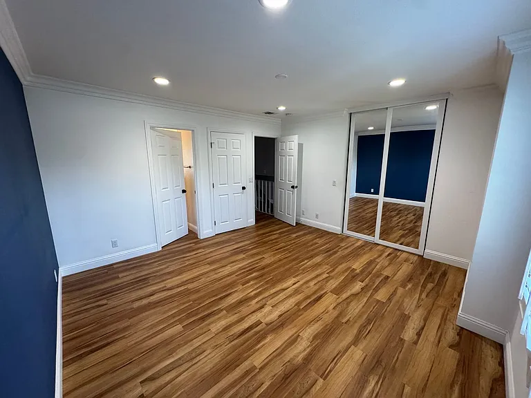 10818 Rexbon Ct — Photo 9