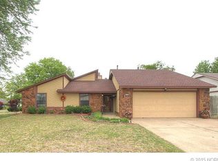 2324 W Honolulu St, Broken Arrow, OK 74012