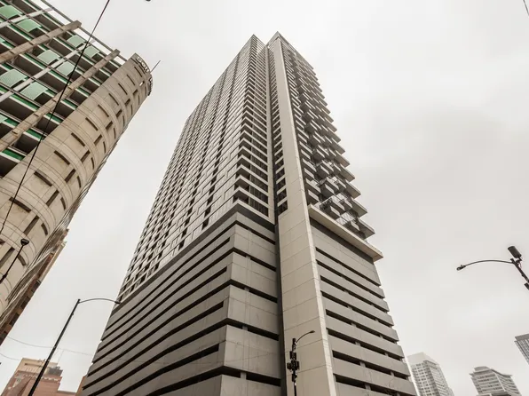 235 W Van Buren St, Chicago, IL