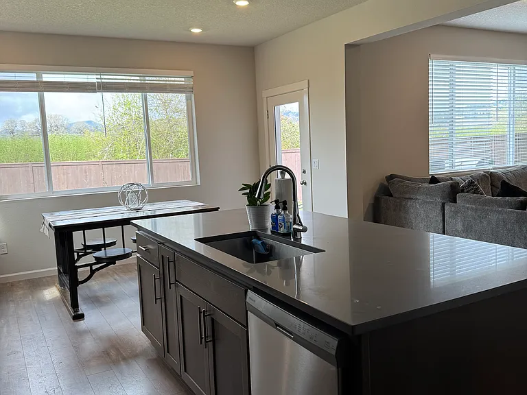 2709 NW Hill Rd — Photo 9