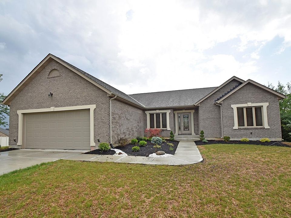 1st image of 9 Brittany Ct